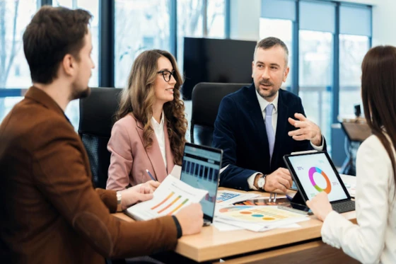consulting-services-560x373